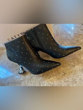 Katy Perry Laterr High Bootie Black Boot Silver Accent And 4in Heel NIB Size 10